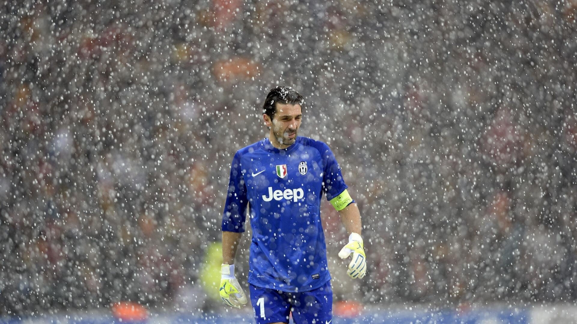 全面足球锦标赛，年轻球员崭露头角，足球锦标赛有哪些