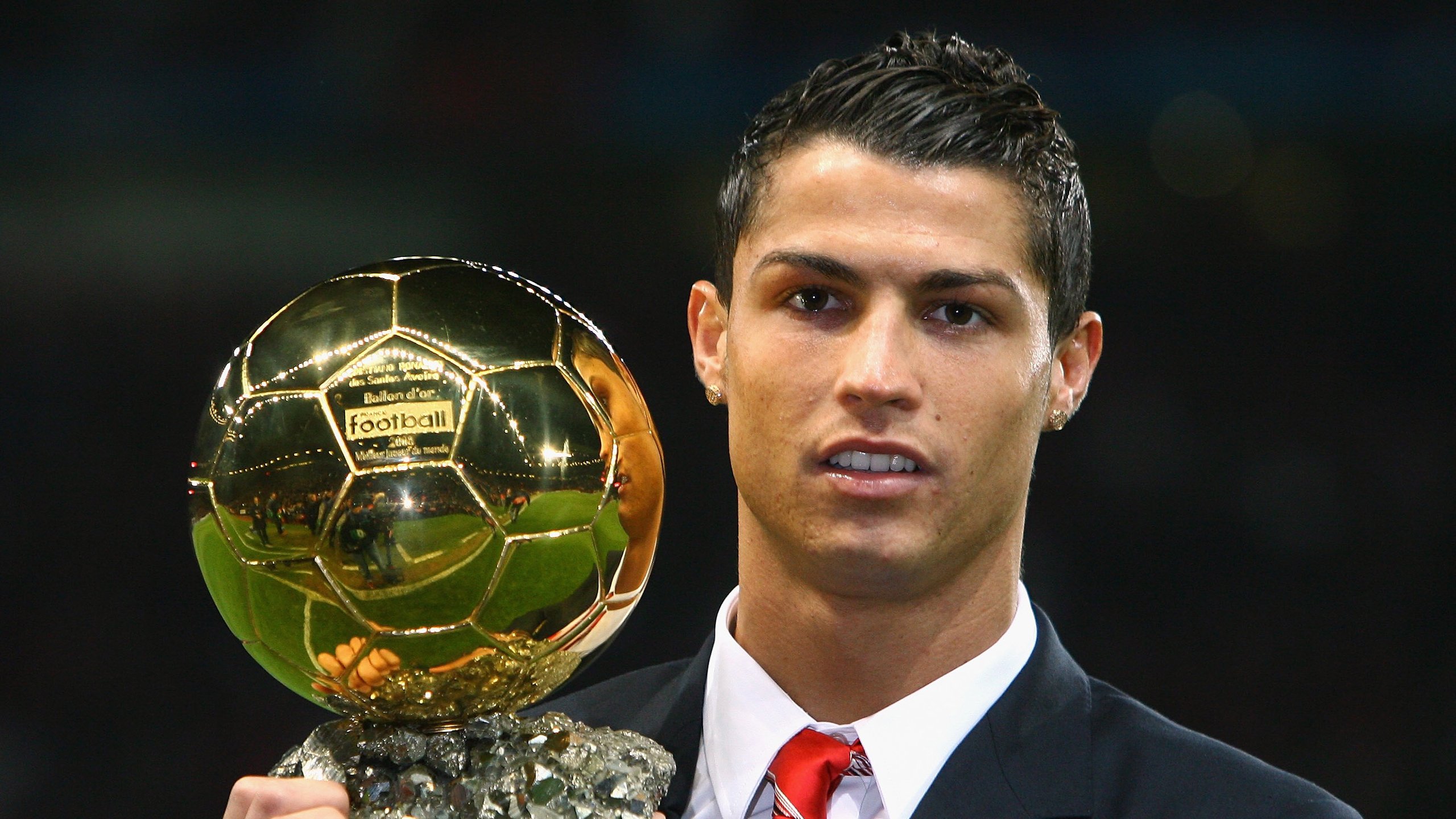 山东鲁能泰山队主场不敌深圳佳兆业，鲁能泰山vs深圳佳兆业