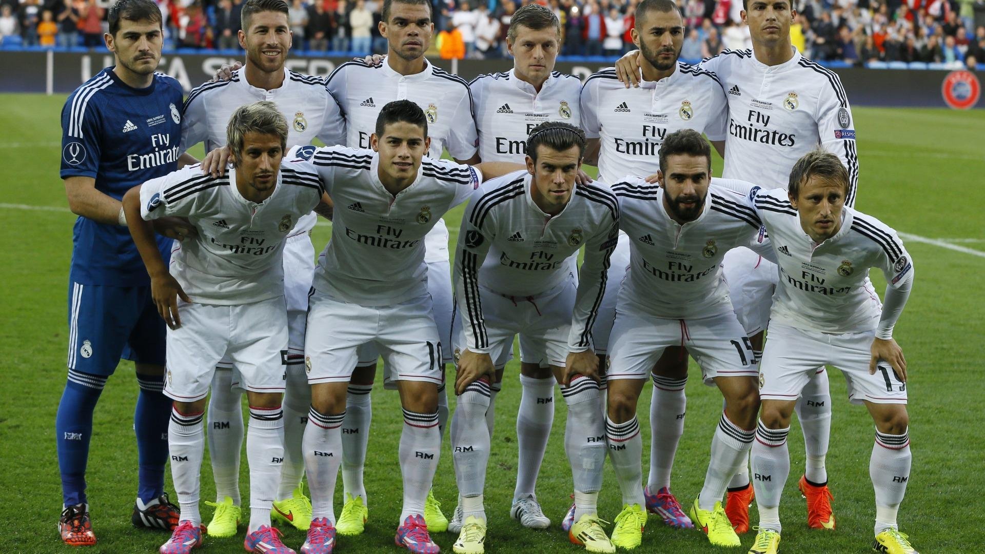 皇马主场2-0战胜格拉纳达，继续领跑西甲积分榜，皇马西甲比赛